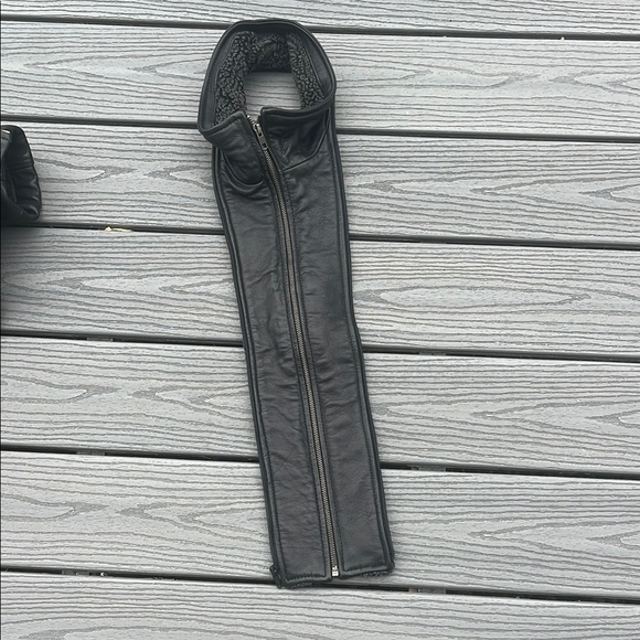 Men's Black Leather Jacket - Picture 9 of 12